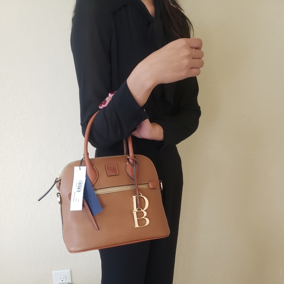 Dooney and Bourke purse - Picture 8 of 9